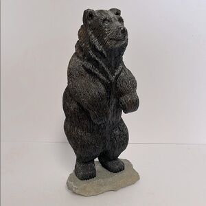 Vintage America Country Rustic Decor Heavy Resin Bear On Rock Artist Sculpture